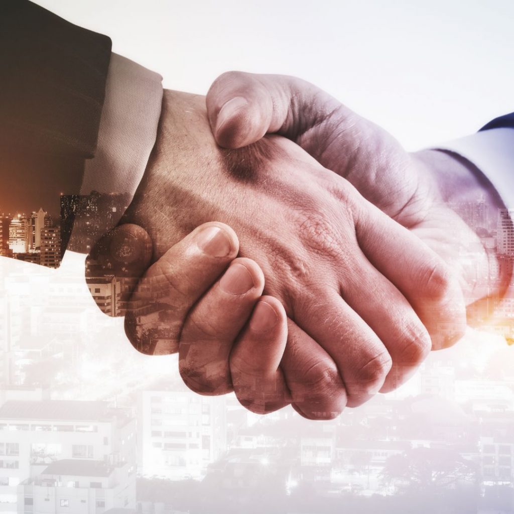 Hop-tac-tai-xe-lam-an